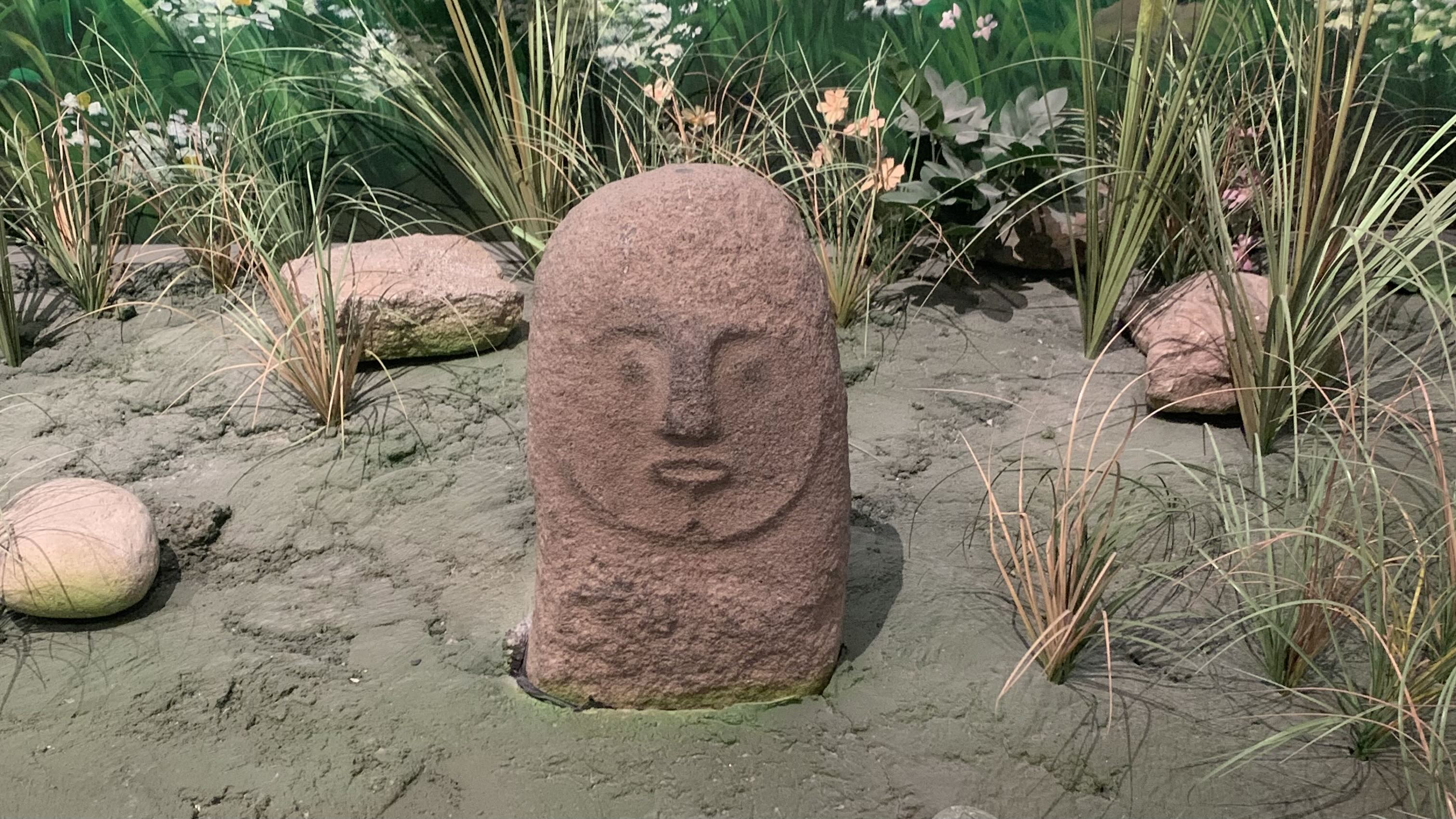 喀拉沃愣石人