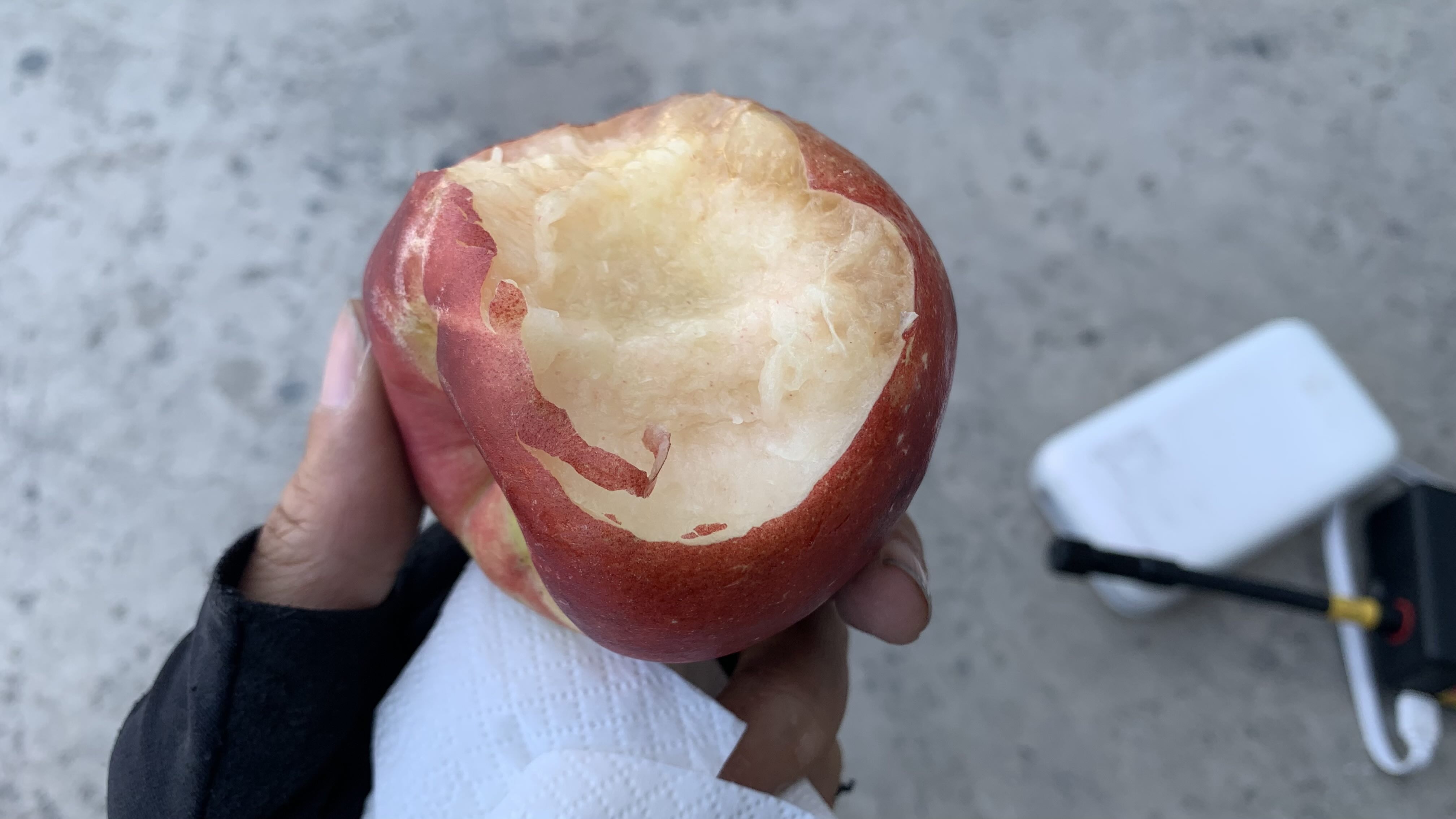 吃桃子