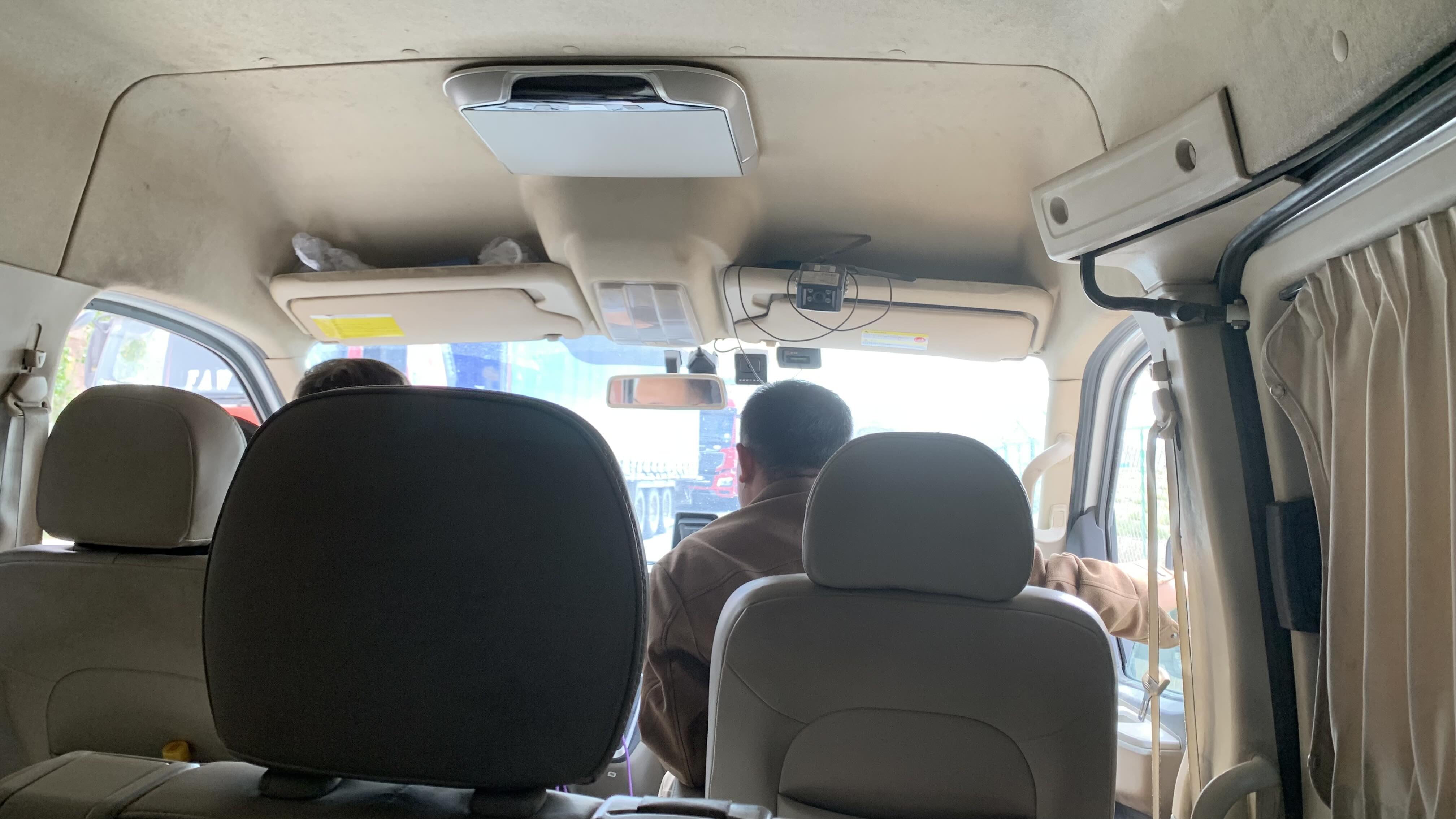 麵包車內裝