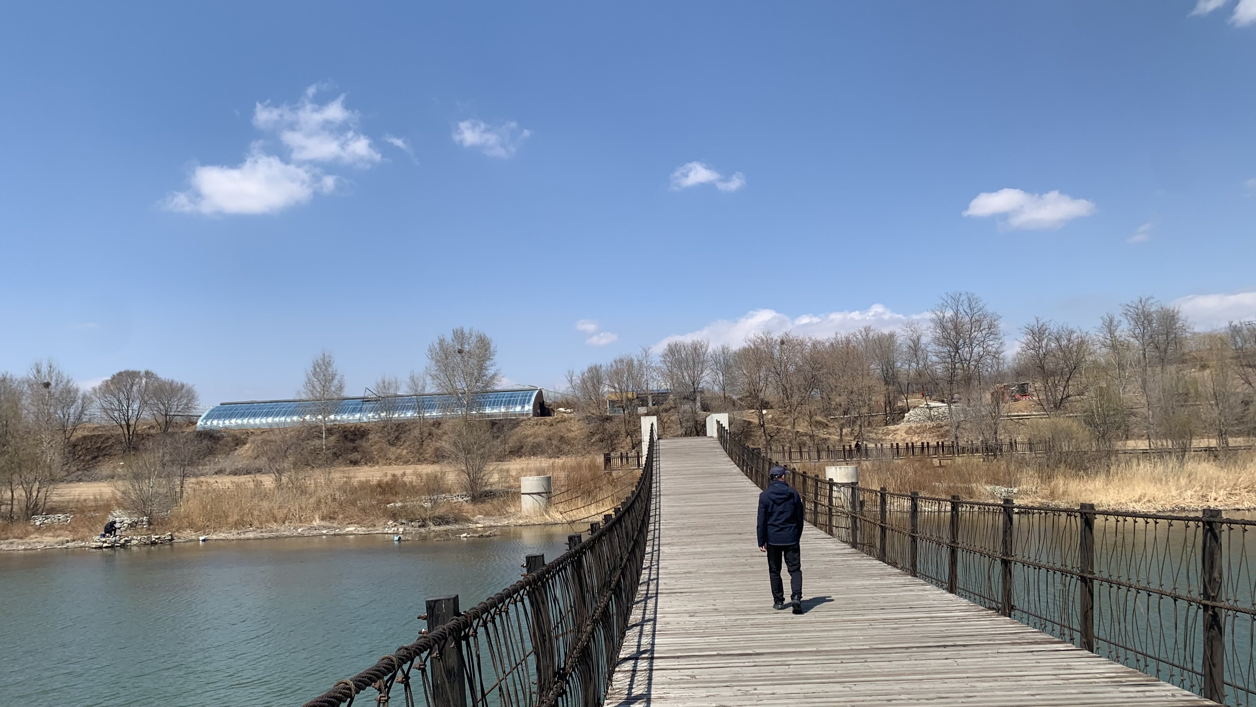 石窟吊橋