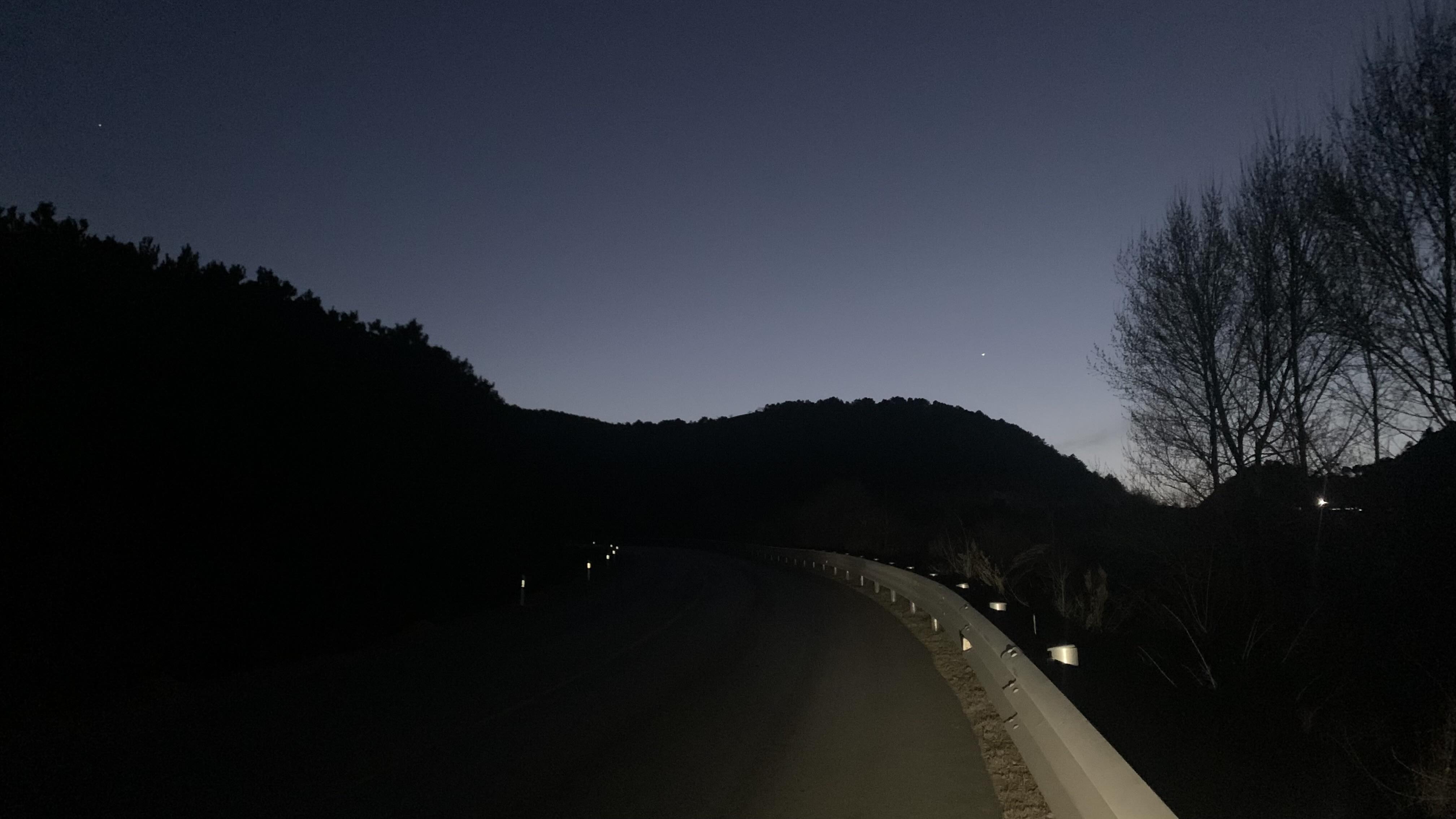天黑國道