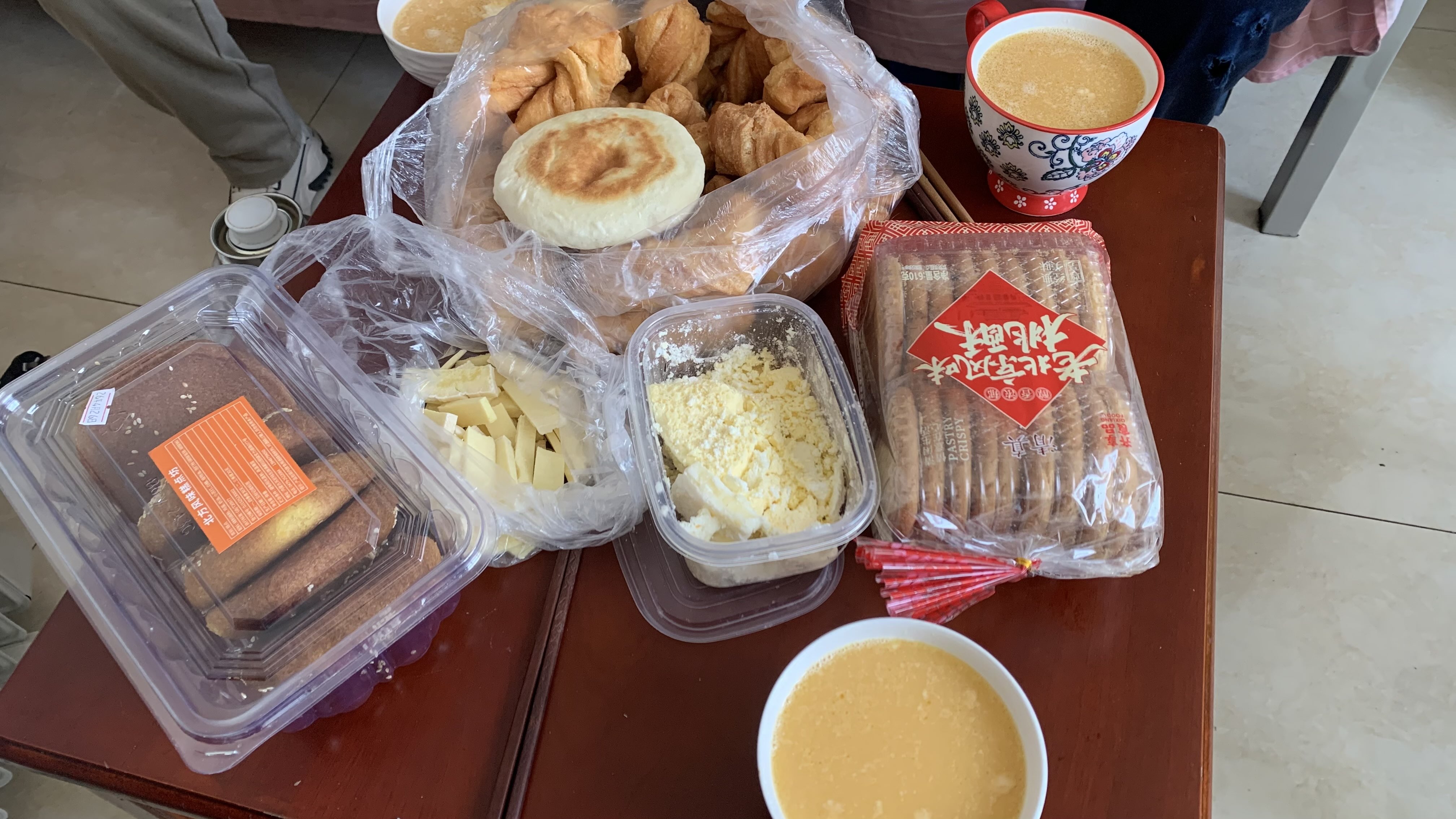 清晨休息站