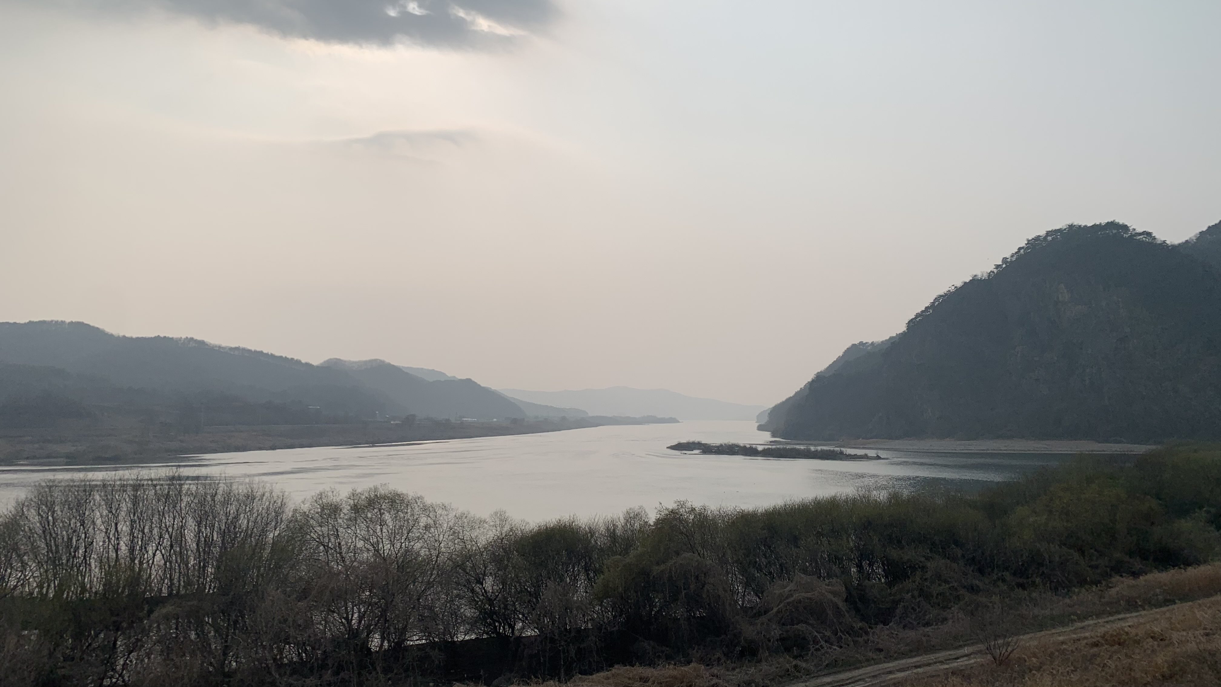 不是洛東江的江