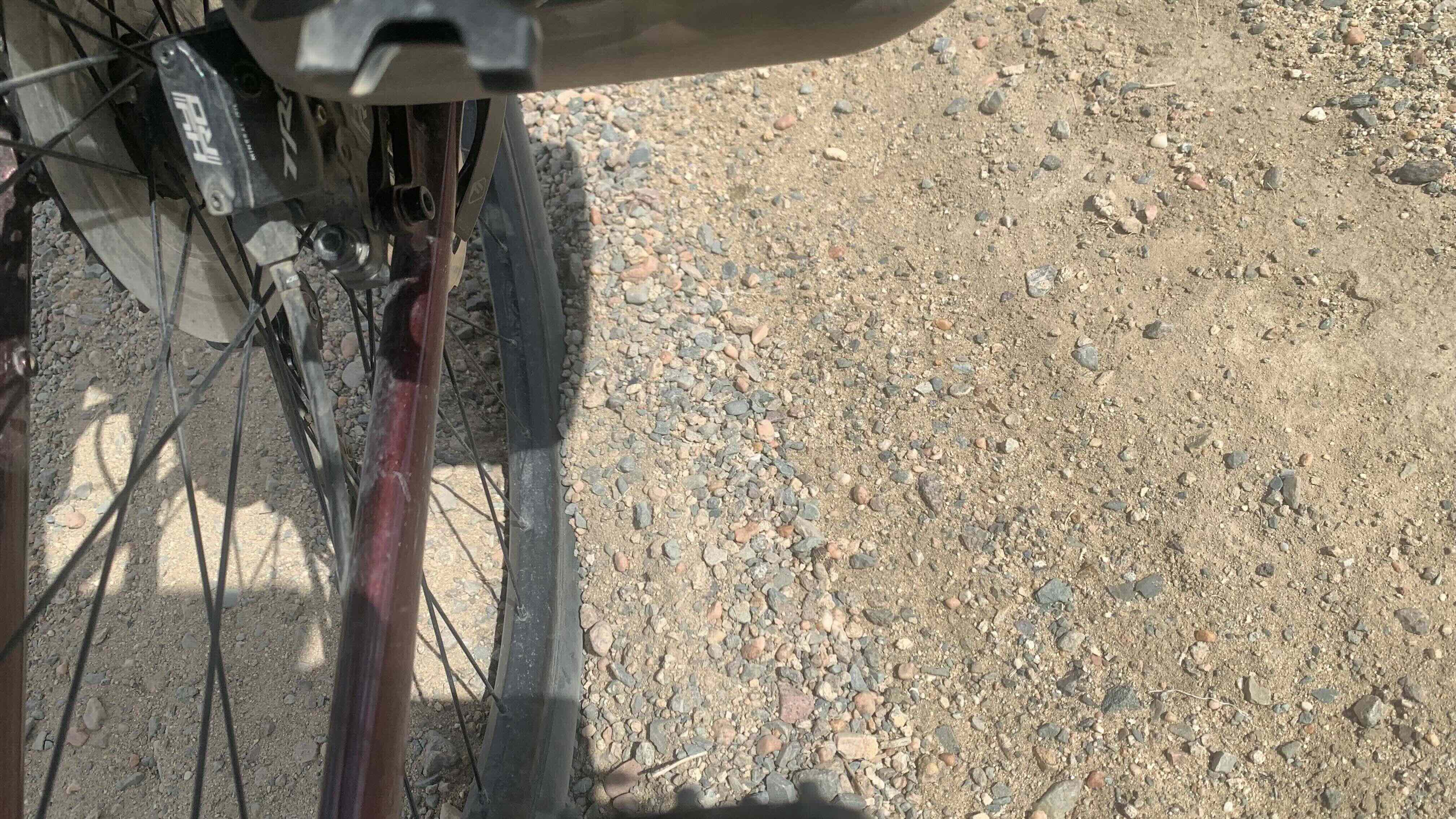 陷進沙地