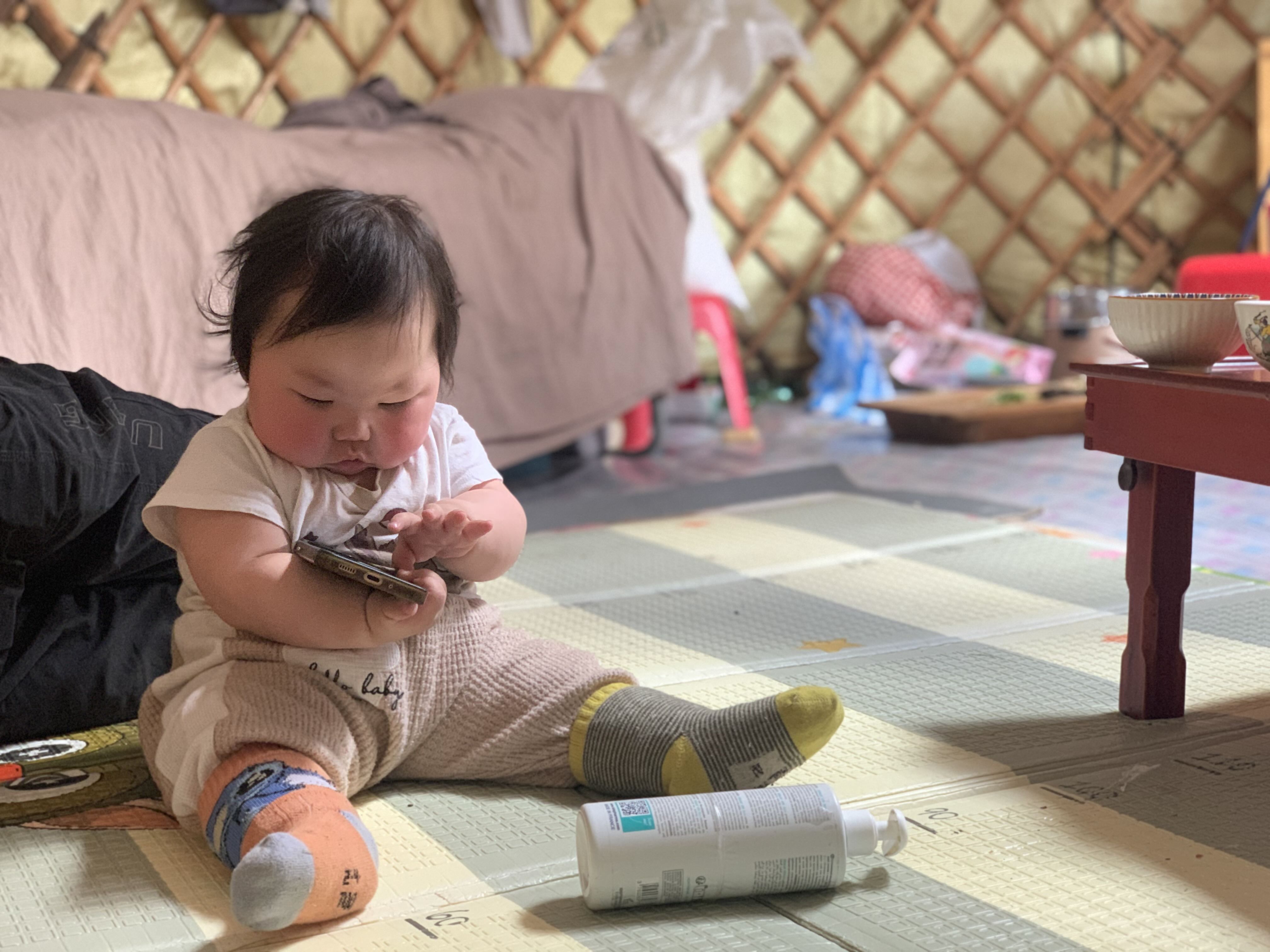 新一代嬰兒